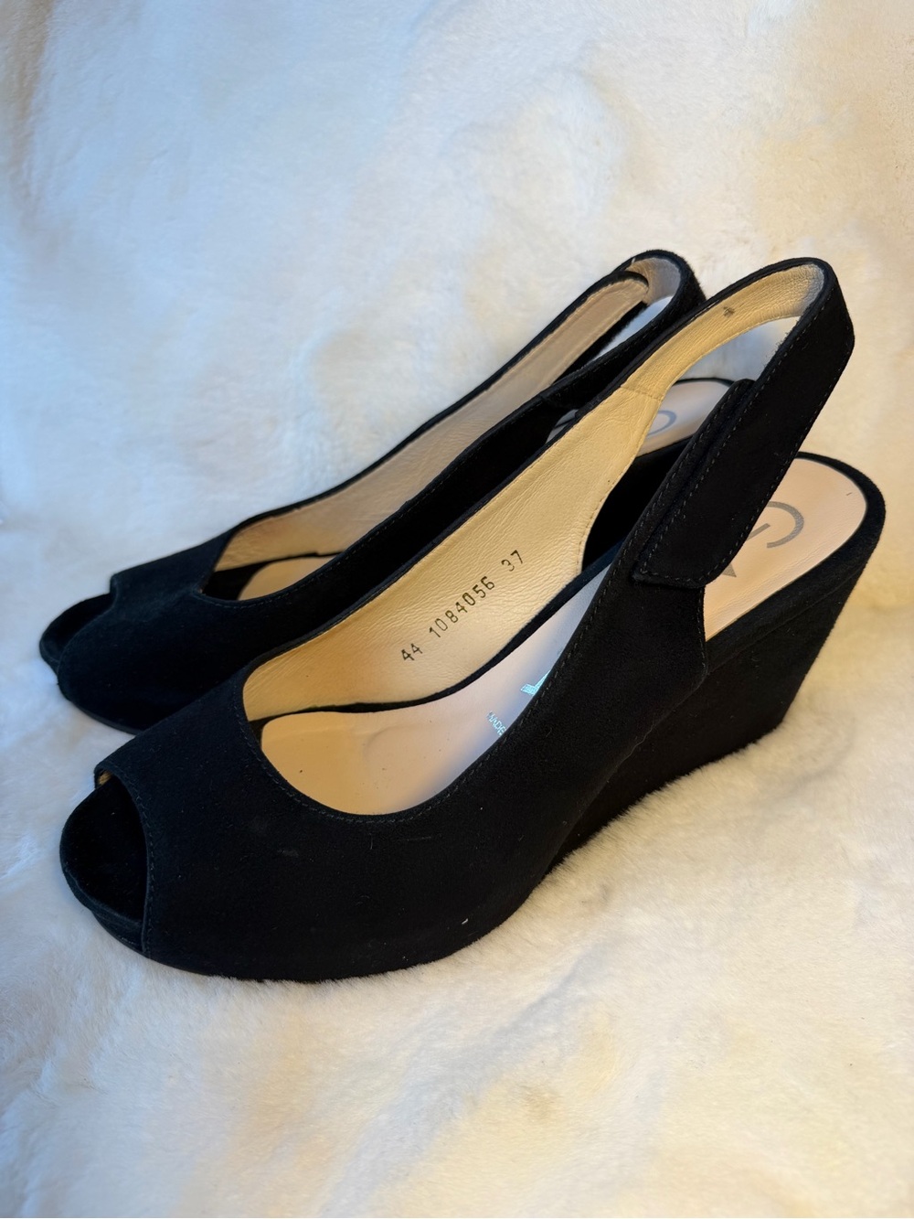 Gadea Black Women's Peep-Toe Wedge Slingback Shoes Size 37 (7)